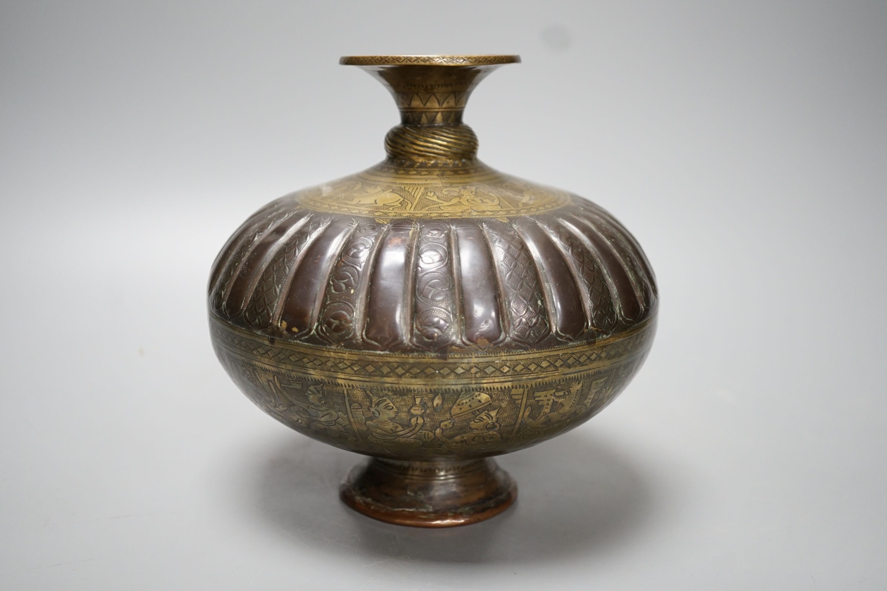 An 18th century Indian ganga jumna lota vessel, 18cm